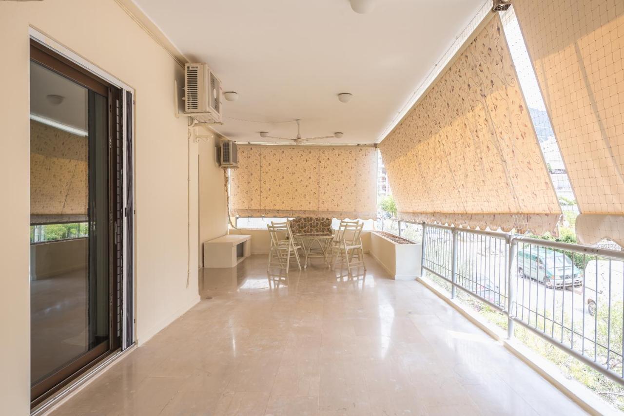 Lovely & Spacious 2-Bedroom Rental Unit In Glifada Athens Exterior photo