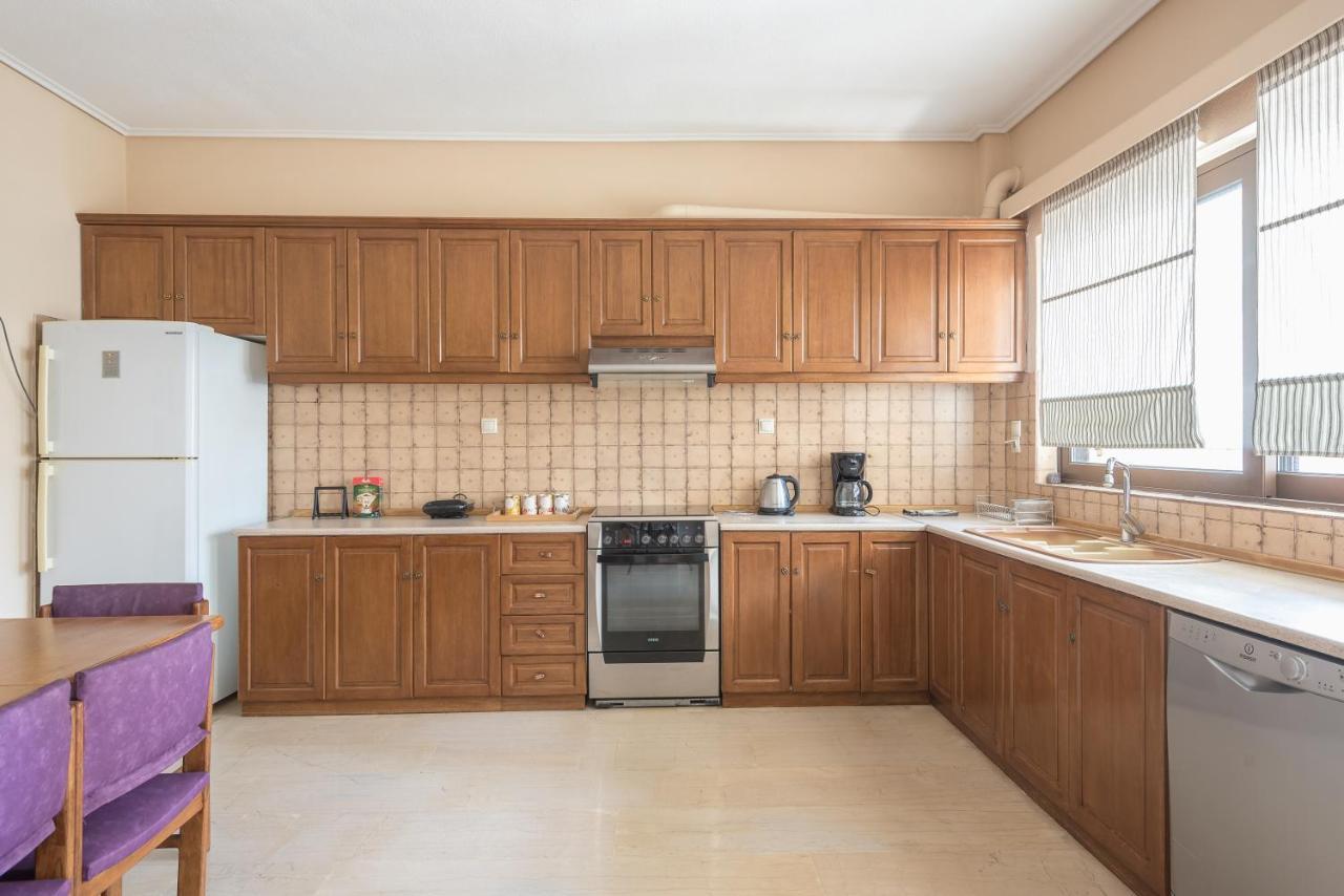 Lovely & Spacious 2-Bedroom Rental Unit In Glifada Athens Exterior photo